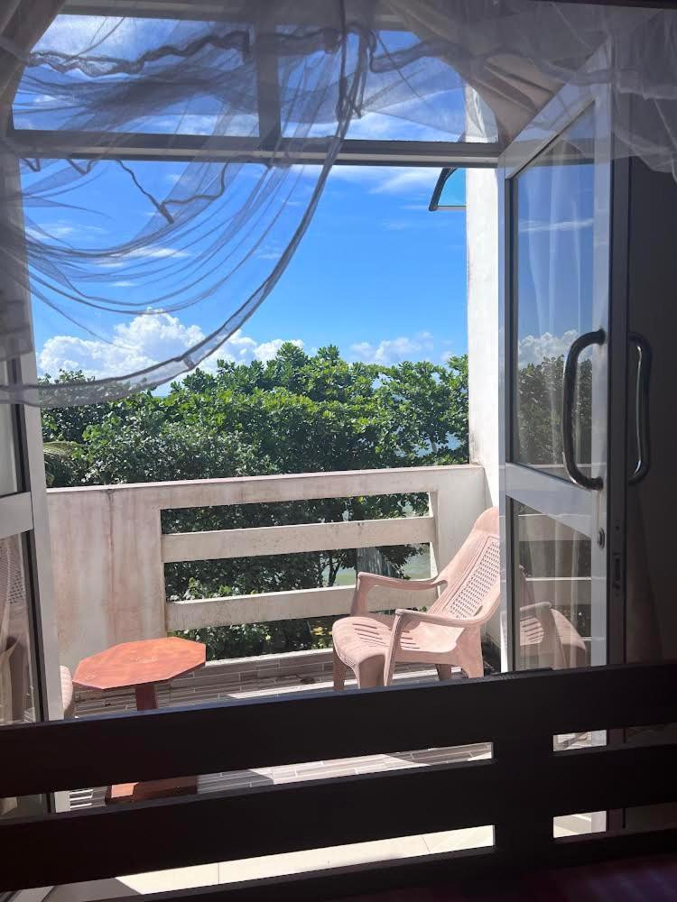 ホテル Beach Paradise マータラ エクステリア 写真